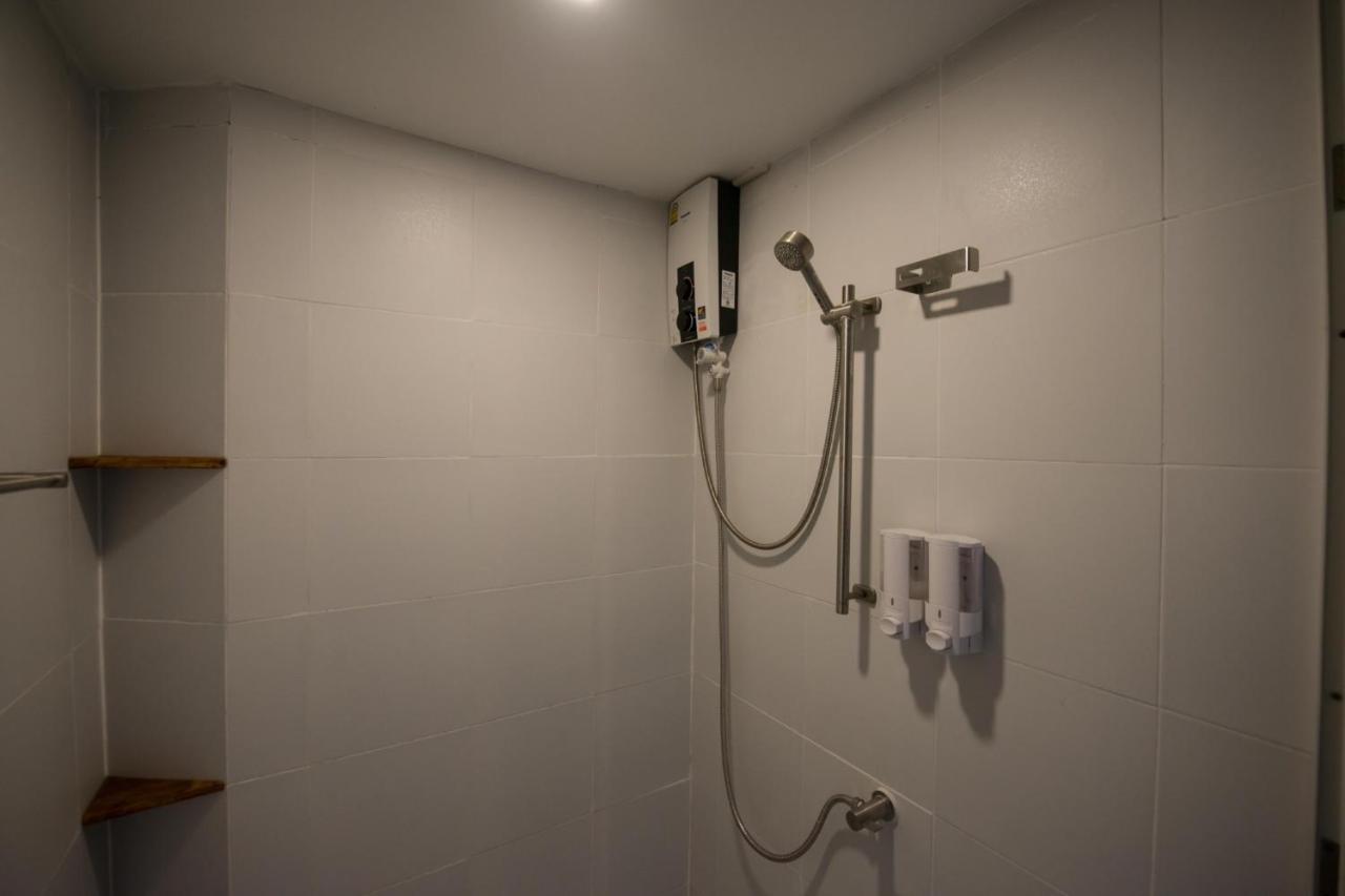 4Share Hostel (Adults Only) Bangkok Exterior foto